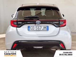 TOYOTA Yaris 1.5h lounge 3